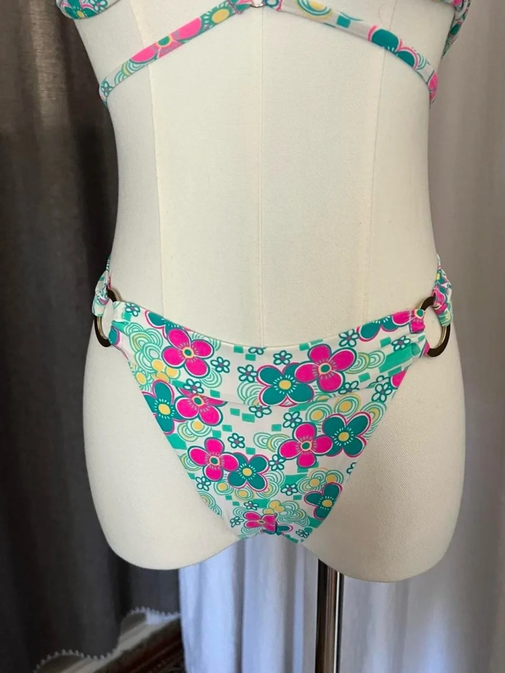 Frankies Bikinis x Naomi Osaka set in Flower Power 🌺
